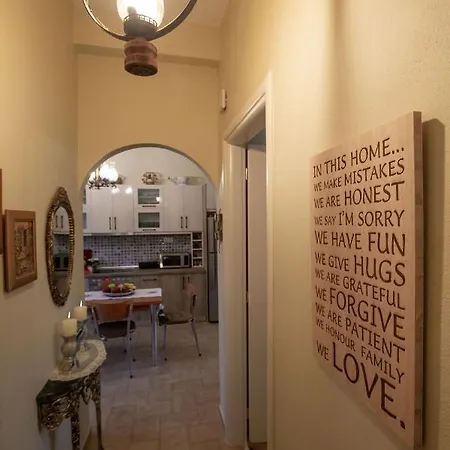 Ruby's Summer House With Spacious Garden And Free Parking *