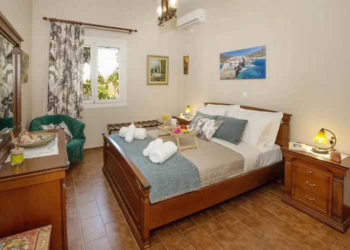 Ruby's Summer House With Spacious Garden And Free Parking *