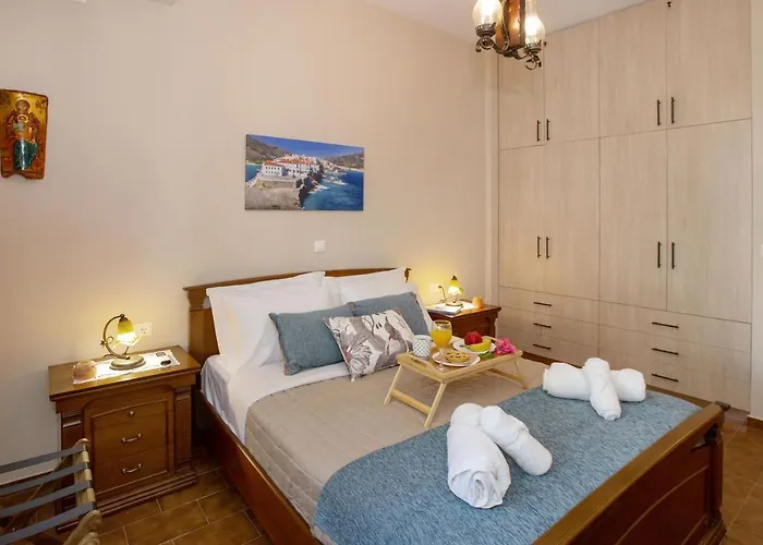 Ruby's Summer House With Spacious Garden And Free Parking Гаврион