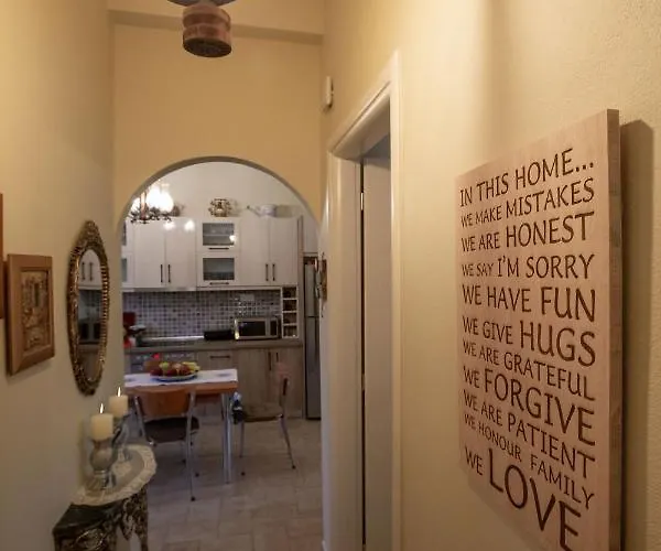 Ruby's Summer House With Spacious Garden And Free Parking *