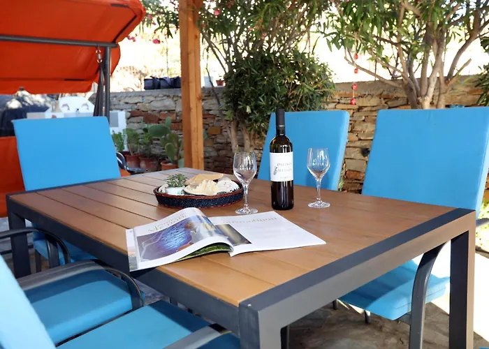 Ruby's Summer House With Spacious Garden And Free Parking *