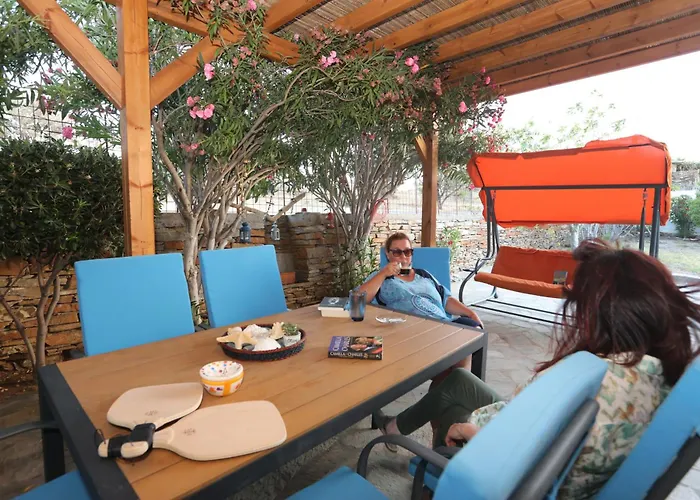 Ruby's Summer House With Spacious Garden And Free Parking * Гаврион