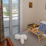 別荘 Ruby's Summer House With Spacious Garden And Free Parking