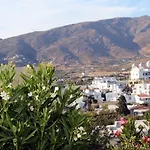 Ruby's Summer House With Spacious Garden And Free Parking بيت للعطل غافريون