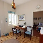 بيت للعطل Ruby's Summer House With Spacious Garden And Free Parking غافريون