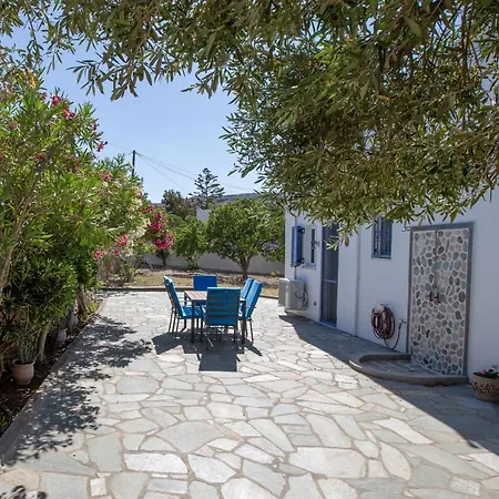 Dom wakacyjny Ruby's Summer House With Spacious Garden And Free Parking