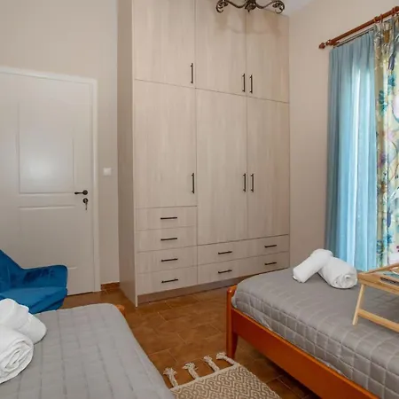 Ruby's Summer House With Spacious Garden And Free Parking