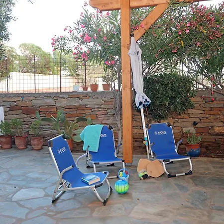 Vakantiehuis Ruby's Summer House With Spacious Garden And Free Parking *