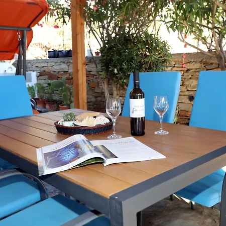 Ruby's Summer House With Spacious Garden And Free Parking *