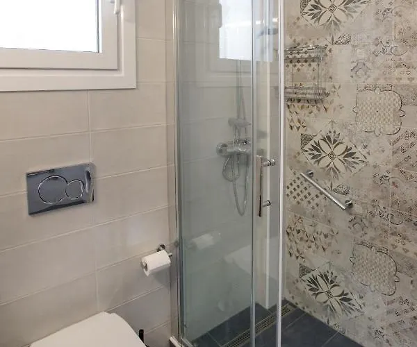 Σπίτι διακοπών Ruby's Summer House With Spacious Garden And Free Parking Γαύριο