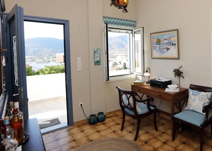 Ruby's Summer House With Spacious Garden And Free Parking