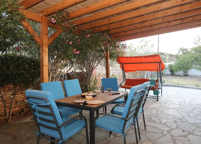 Ruby's Summer House With Spacious Garden And Free Parking Σπίτι διακοπών